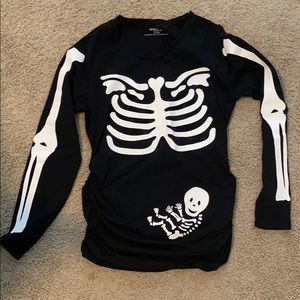 Women’s maternity skeleton T-shirt & pants set